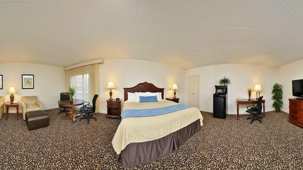 Best Western Plus Steeplegate Inn Davenport Exterior foto