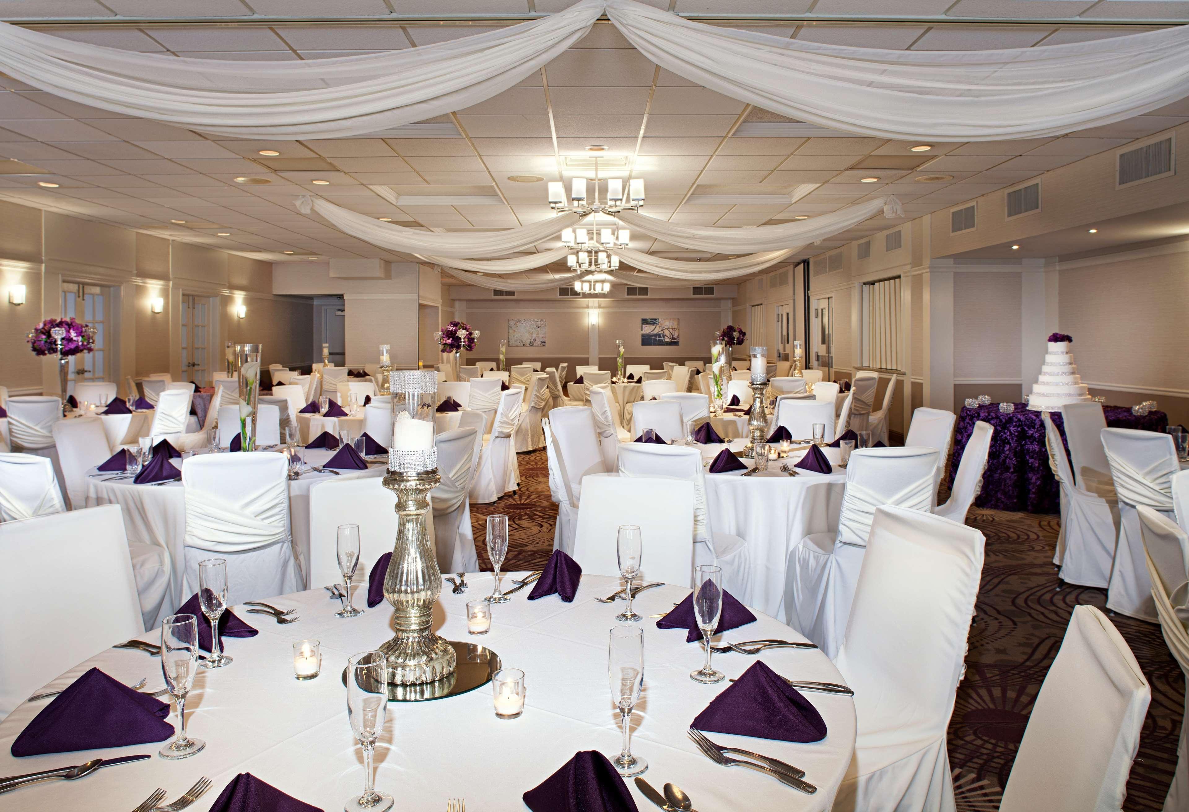 Best Western Plus Steeplegate Inn Davenport Exterior foto