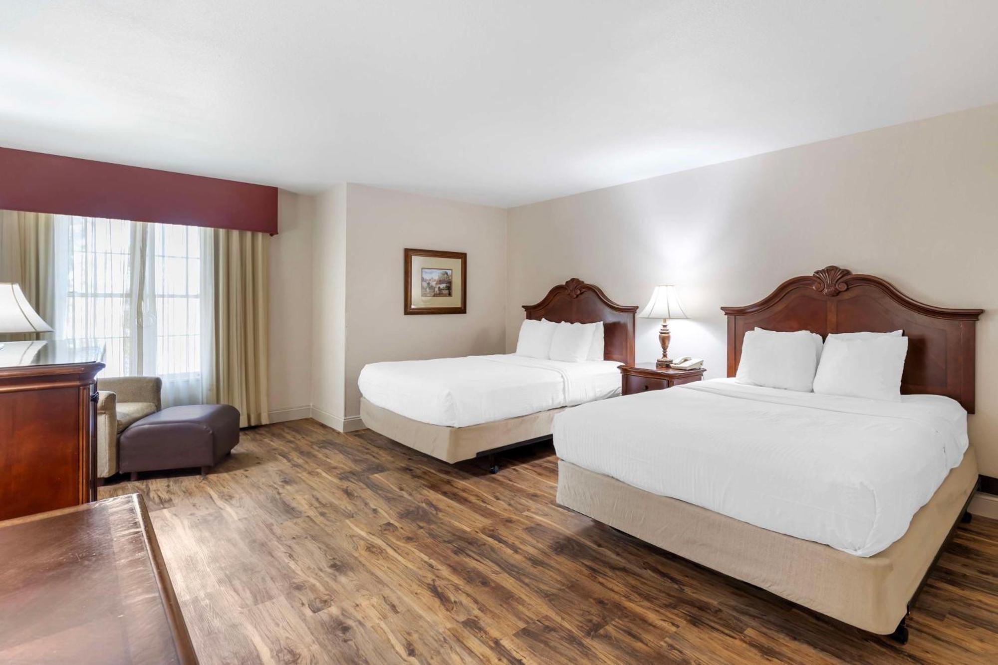 Best Western Plus Steeplegate Inn Davenport Exterior foto