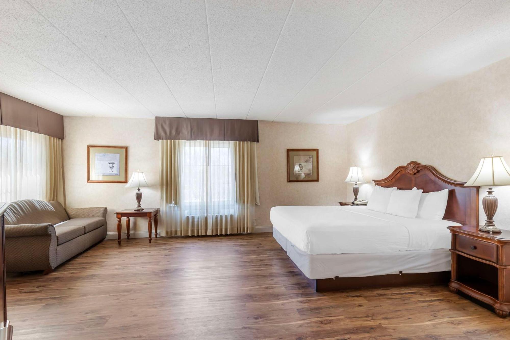 Best Western Plus Steeplegate Inn Davenport Exterior foto