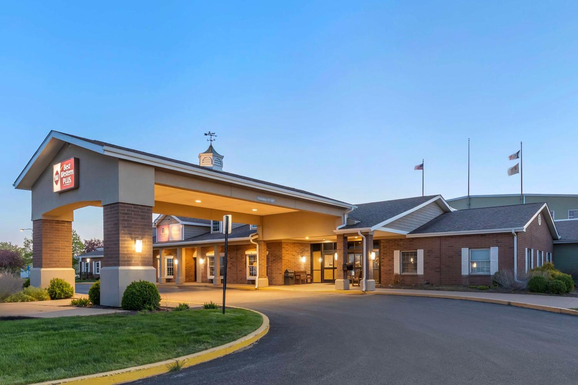 Best Western Plus Steeplegate Inn Davenport Exterior foto