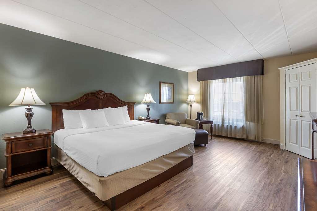 Best Western Plus Steeplegate Inn Davenport Cameră foto